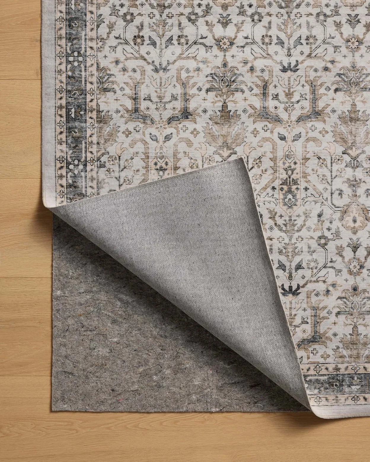 Ainsley Ivory / Stone Rug