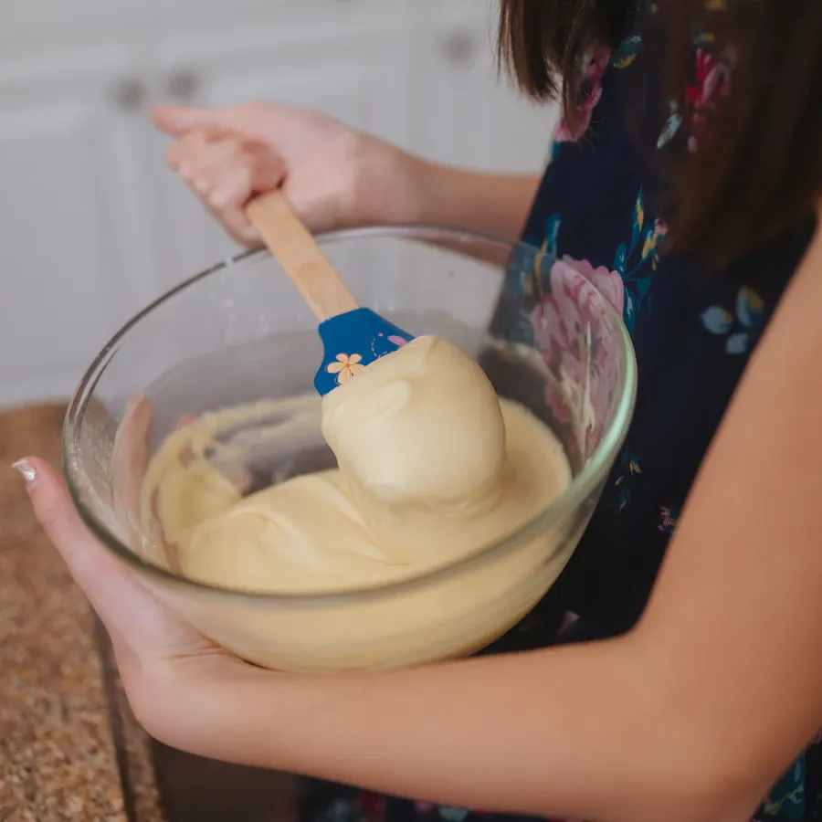 BUTTERFLY COOKIE CUTTER & SPATULA