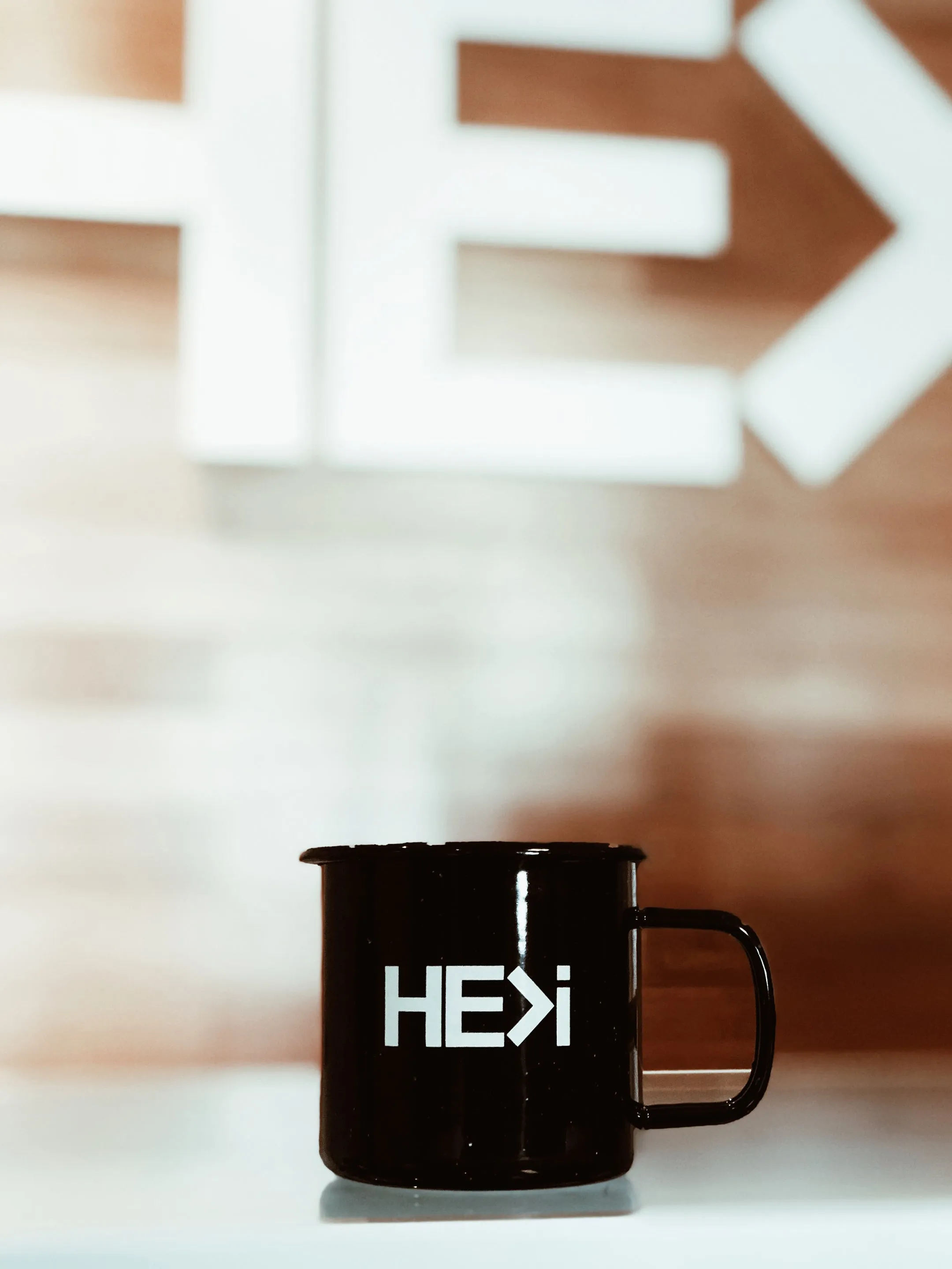 ENAMEL TIN COFFEE MUG IN BLACK