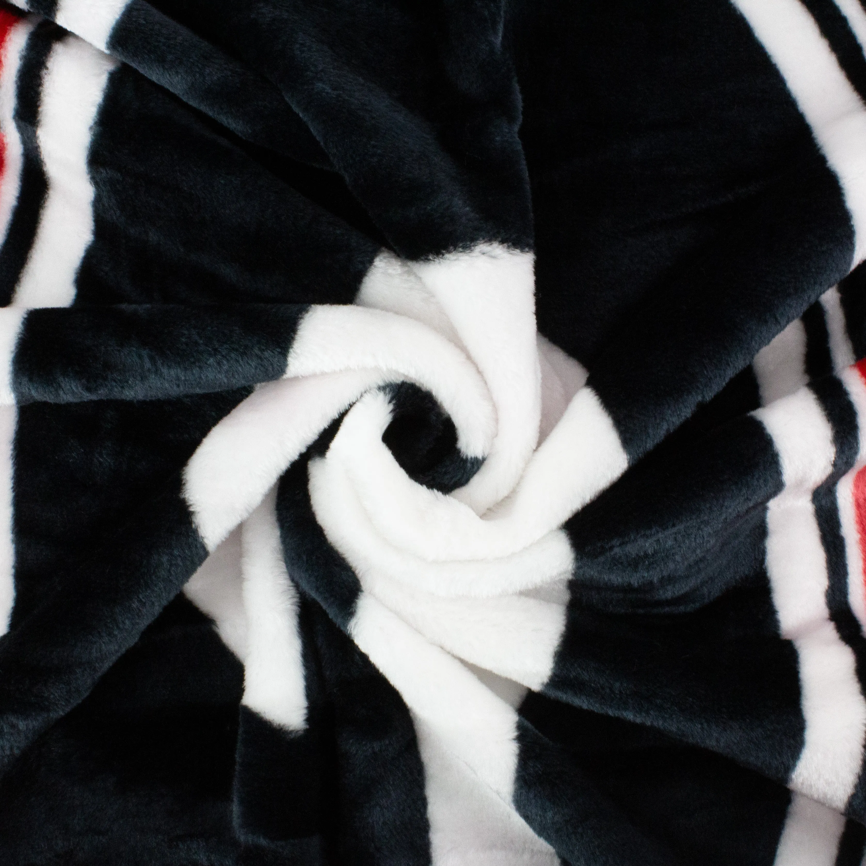 Georgia Bulldogs Raschel Throw Blanket