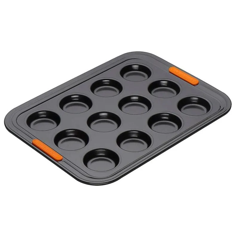 Le Creuset 12 Cup Bun Tray