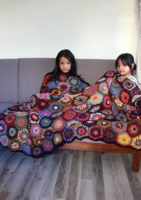 Purple Edges Hexagon Flower Pattern Multicolor Hand Crochet Woolen Blanket/Throw